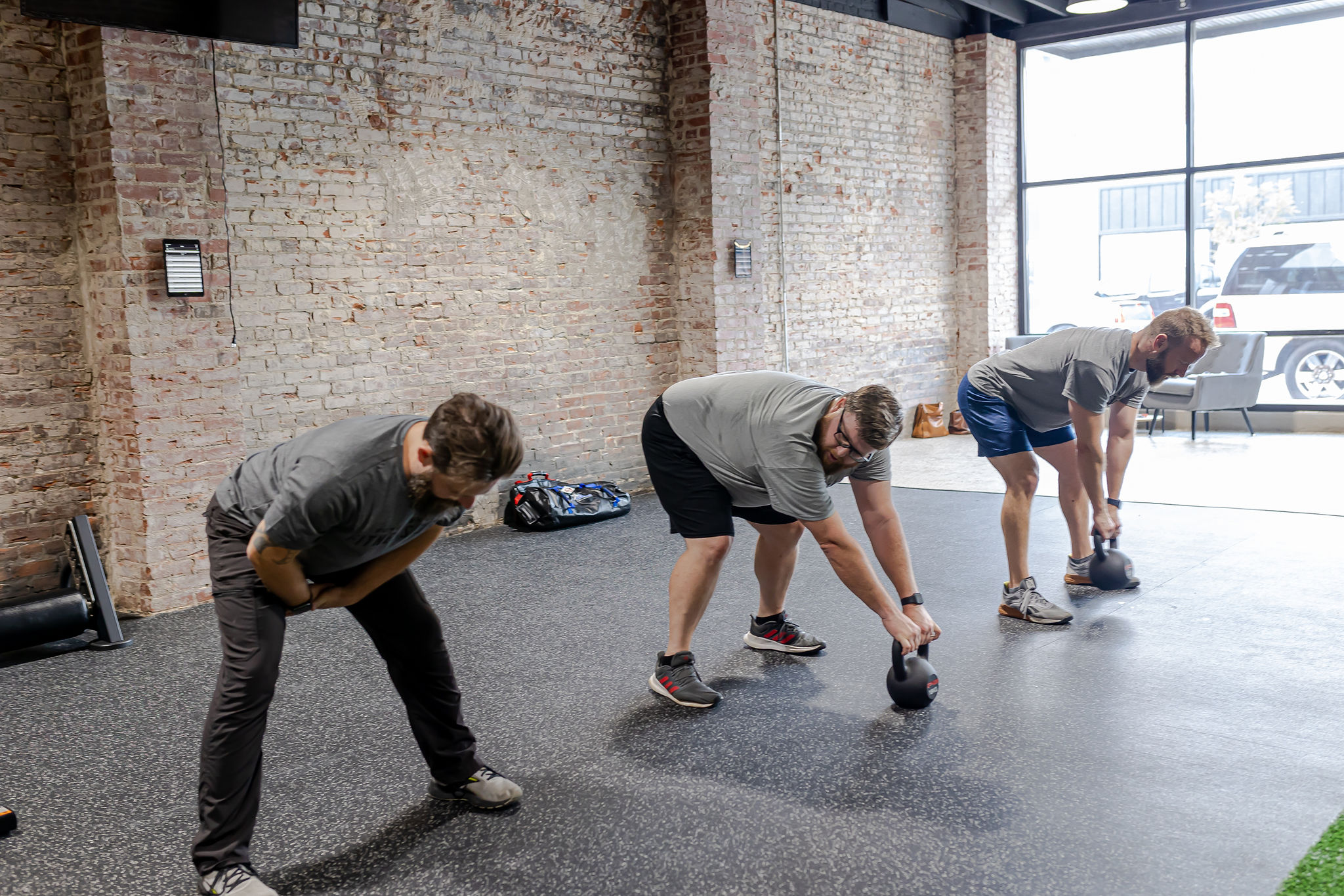 Coaching environment vs traditional gym floor